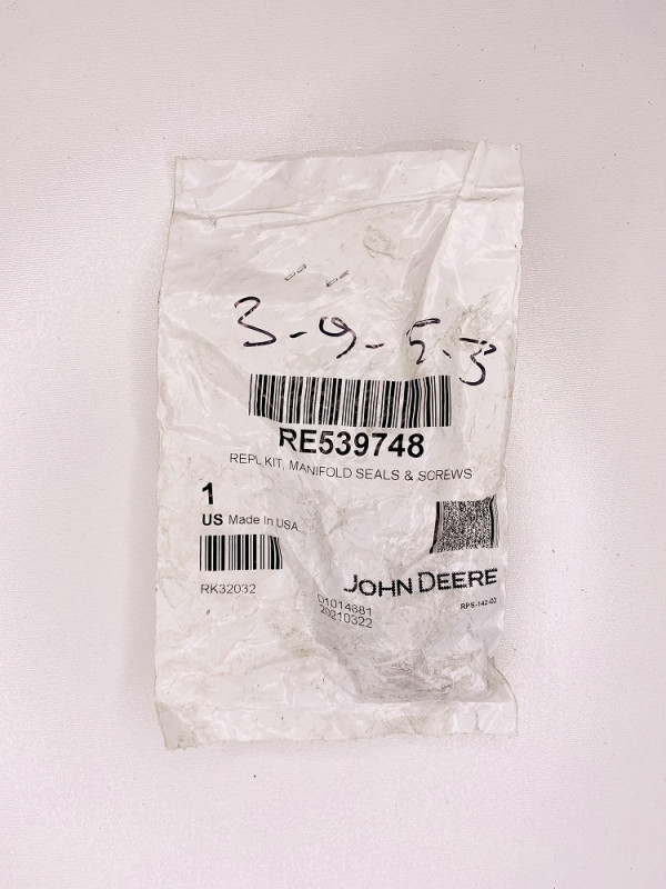 Комплект ущільнень RE539748
